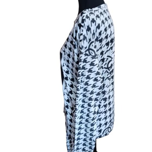 Womens Black and White 2 piece Pajama Lounging Set - Picture 5 of 8